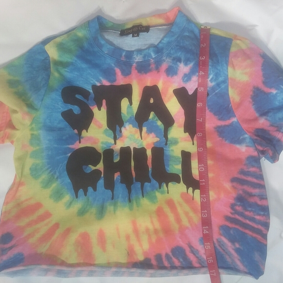 "Stay Chill" Tie Dye Crop Top - Picture 5 of 6